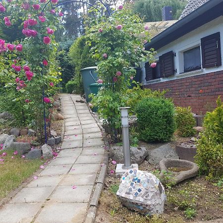 Gemuetliches Ferienhaus In Seenaehe Sewekow Kültér fotó