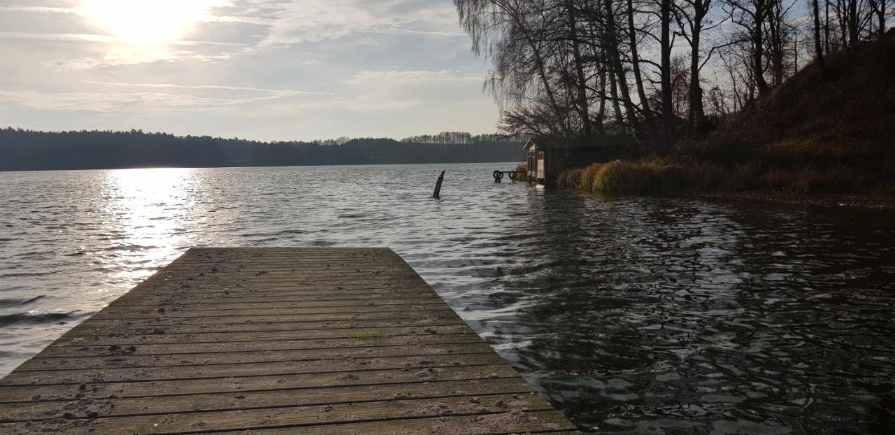 Gemuetliches Ferienhaus In Seenaehe Sewekow Kültér fotó